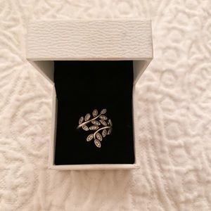 pandora vine ring